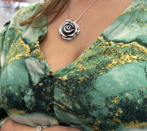 Collar Rosa mediano - Imagen 3