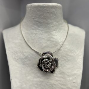 Collar Rosa Grande
