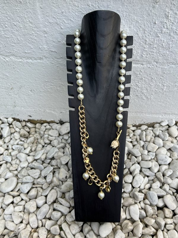 Collar Flor Carolina Olivares