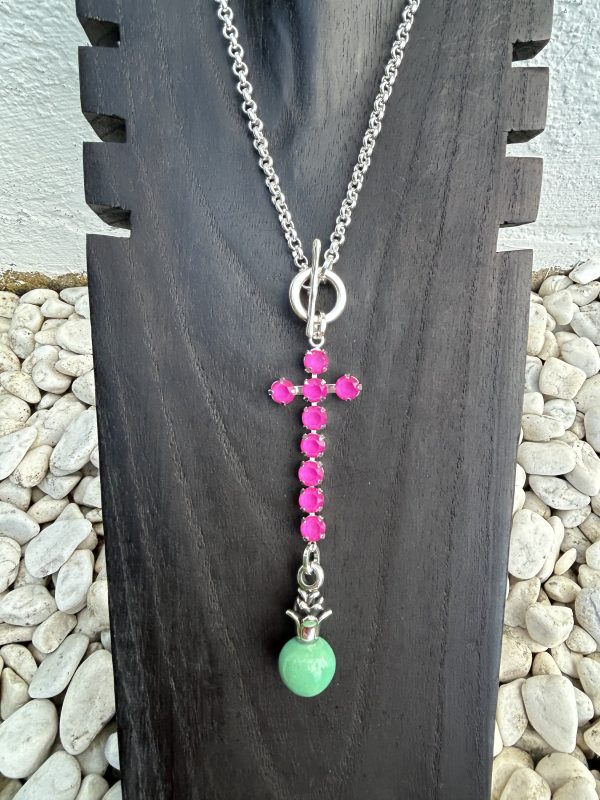 Collar Cruz rosa plateado Carolina Olivares