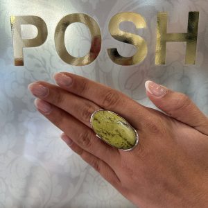 Anillo Yellow Opal ovalado