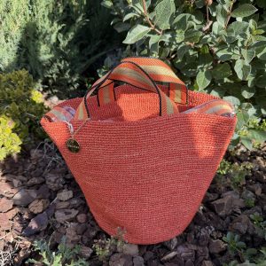 Bolso de rafia naranja tipo capazo