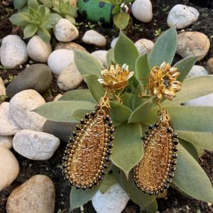 Pendientes dorados Artesanía Carvajal